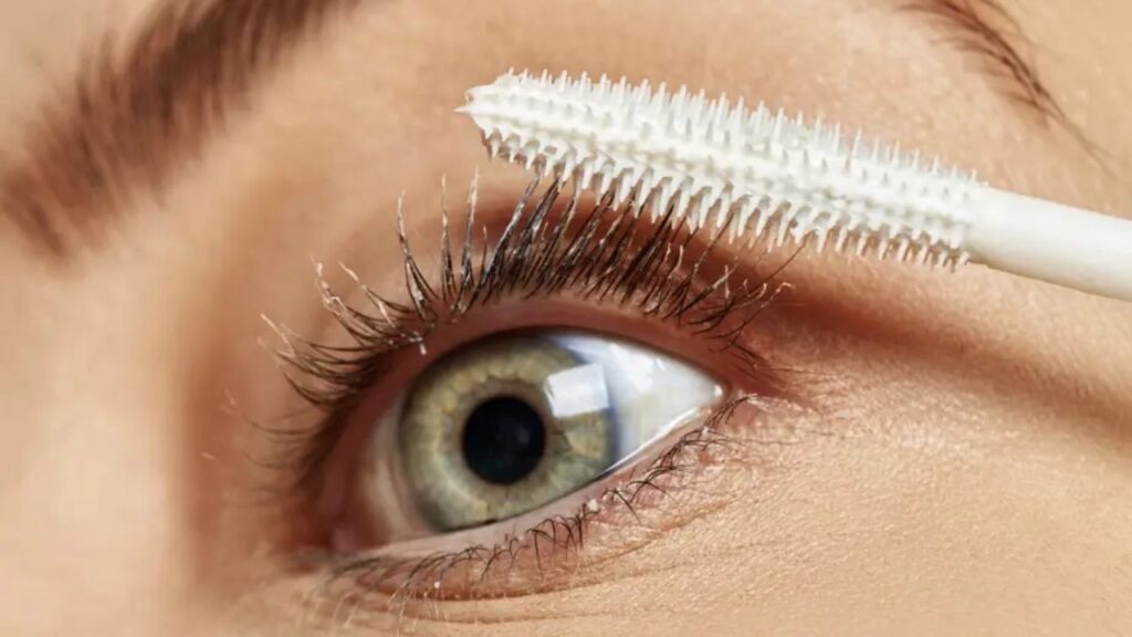 Lash-Primer-Tipp: Zwischenschritt ersetzt teures Profi-Lifting